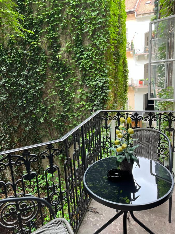 Pyvo Street Home With Balcony By Nw Budapest Extérieur photo