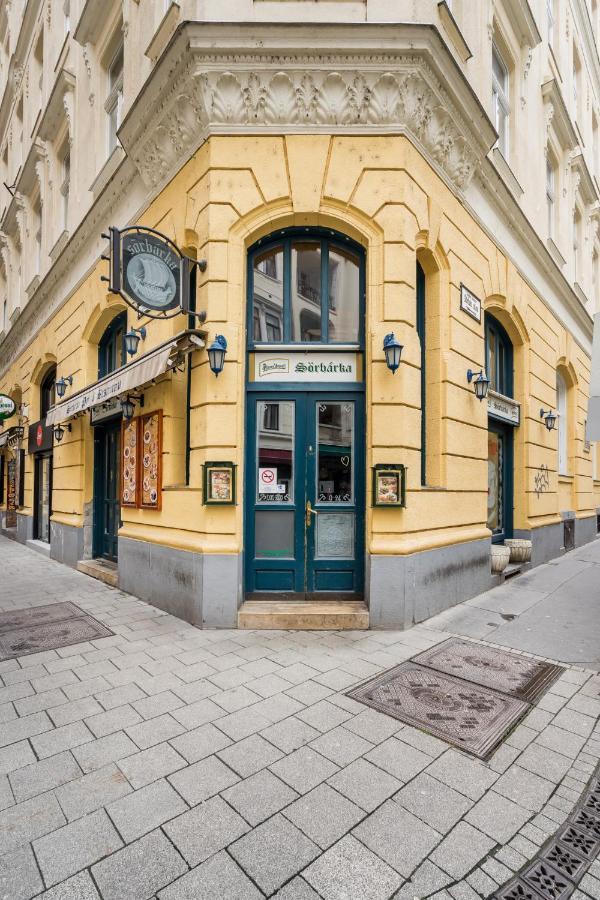 Pyvo Street Home With Balcony By Nw Budapest Extérieur photo