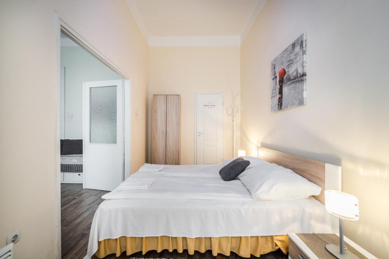 Pyvo Street Home With Balcony By Nw Budapest Extérieur photo