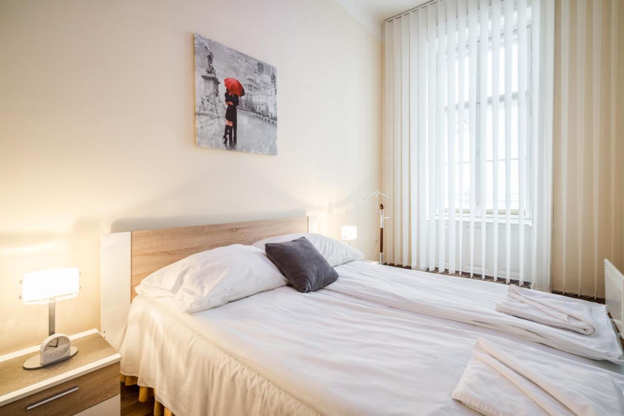 Pyvo Street Home With Balcony By Nw Budapest Extérieur photo